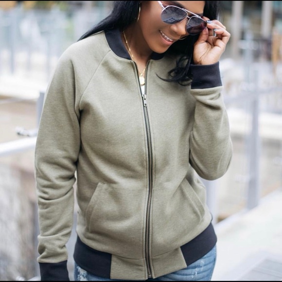 Vici Boss Babe Green Long Sleeve Crewneck Full Zip Jacket Size Small - Picture 2 of 11